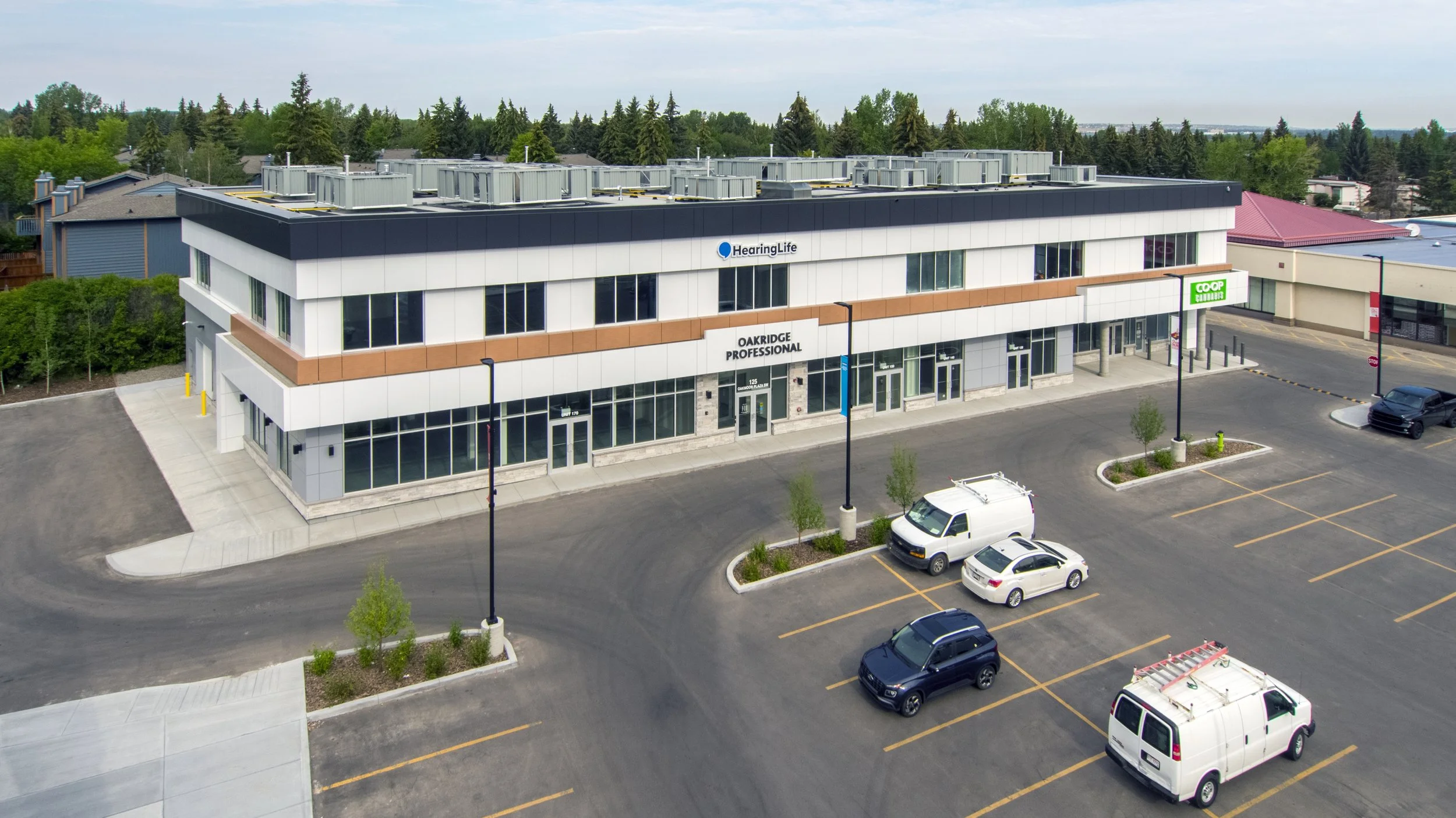 Oakridge Professional Building – Front side view