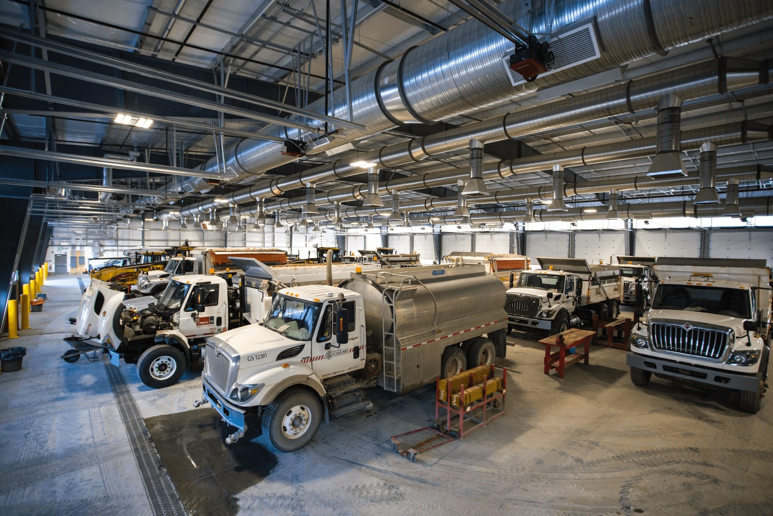 elan-sarcee-operation-work-centre-trucks.jpg