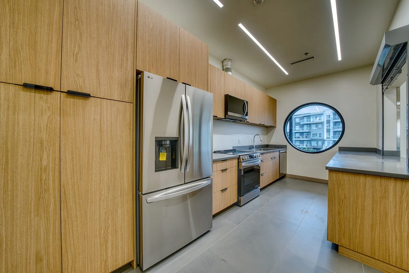 Elan Construction_seton HOA_kitchen and fridge.jpg