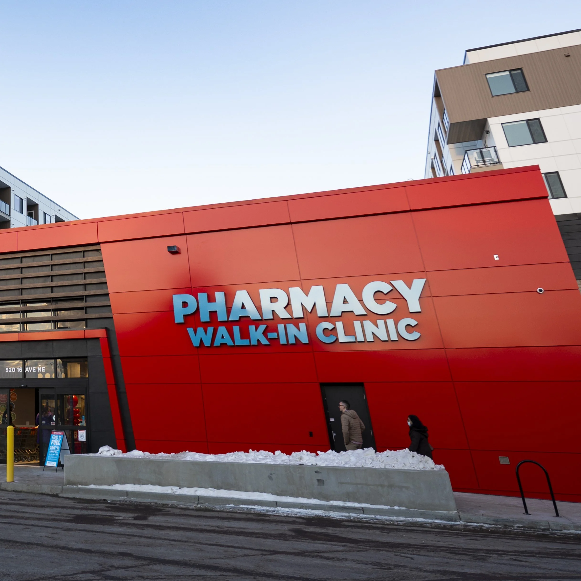 save-on-foods-pharmacy-store-exterior-wall-elan-construction.jpg