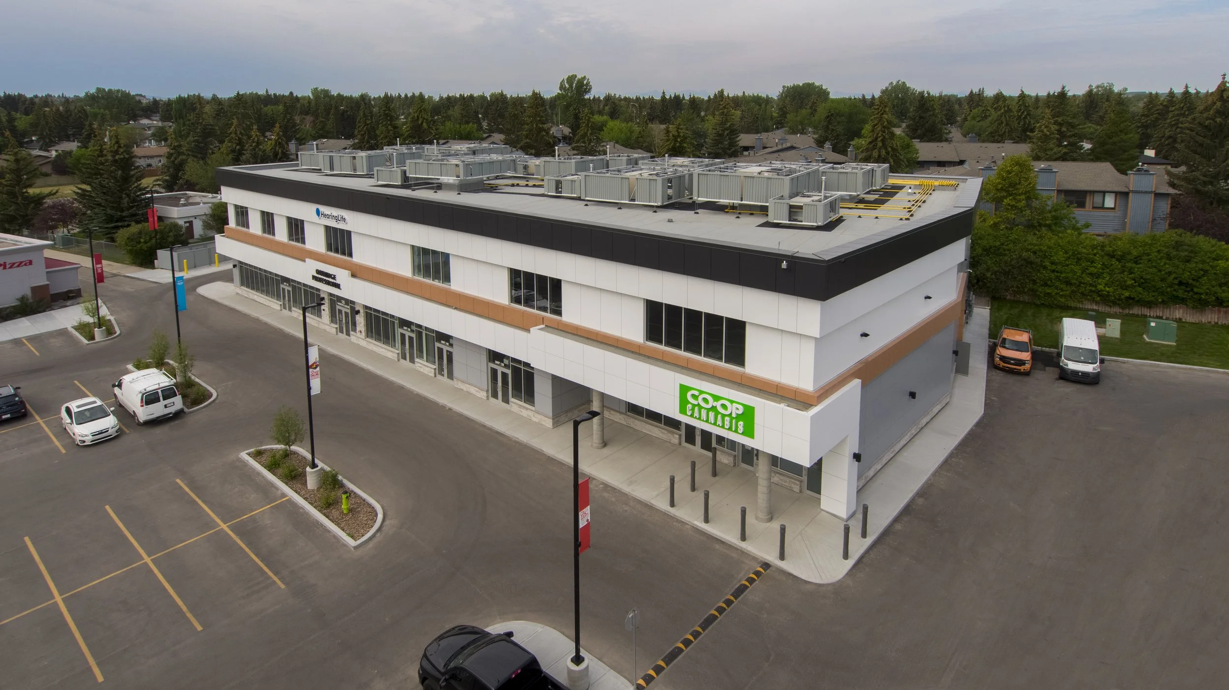 Oakridge Professional Building – Right side view