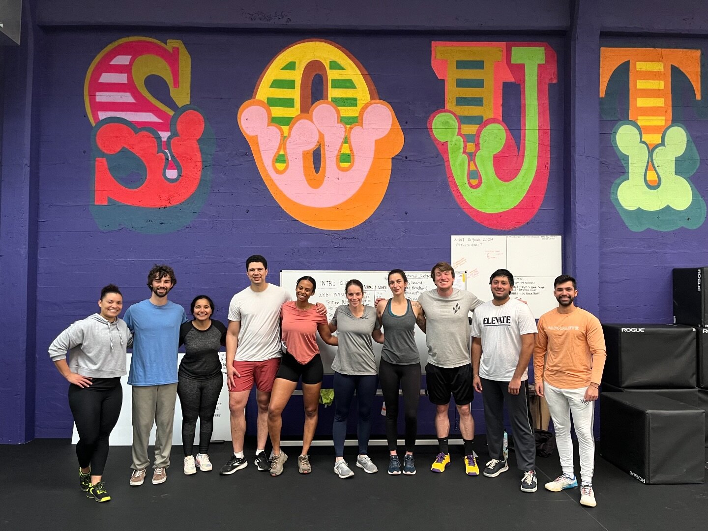 Today&rsquo;s epic Intro class. This may be our biggest ever! Athletes did the workout &ldquo;Baseline&rdquo;:

For time

500m row
40 air squats
30 situps 
20 push ups
10 pull ups 
.
.
.
#crossfit #crossfitintro #introtocrossfit #crossfitbeginner #st