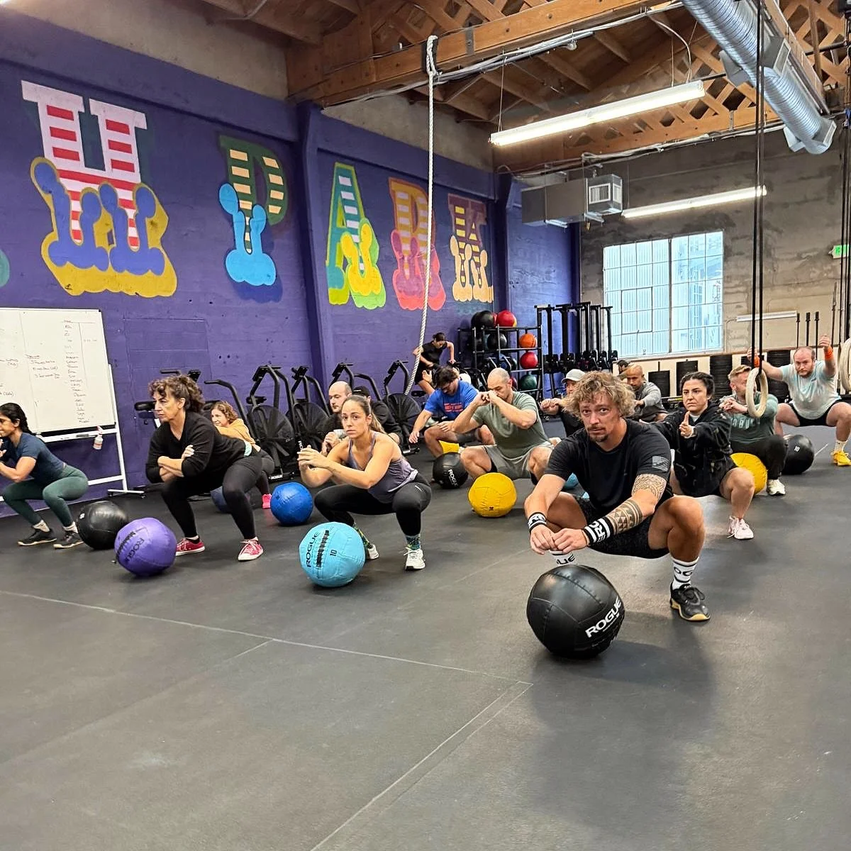 The Elite Medicine Ball Clean Corps. Few are chosen. Fewer achieve full hip extension. 🫡 

Saturday morning with Coach @lord_governor06 at South Park