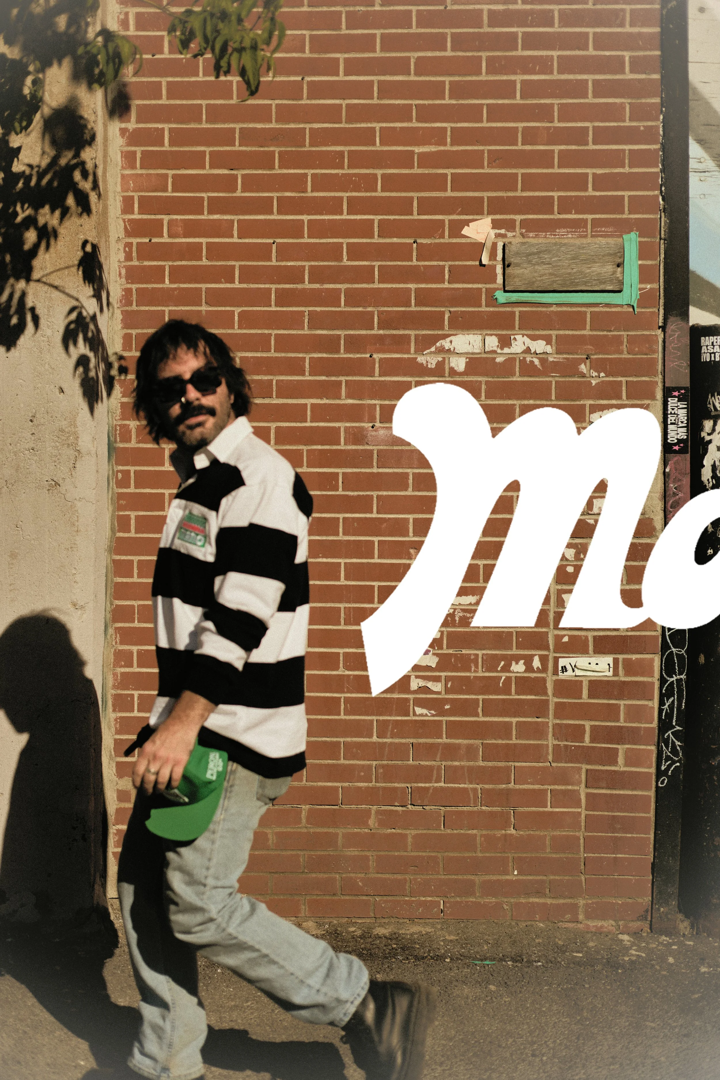 mano cornuto - merch