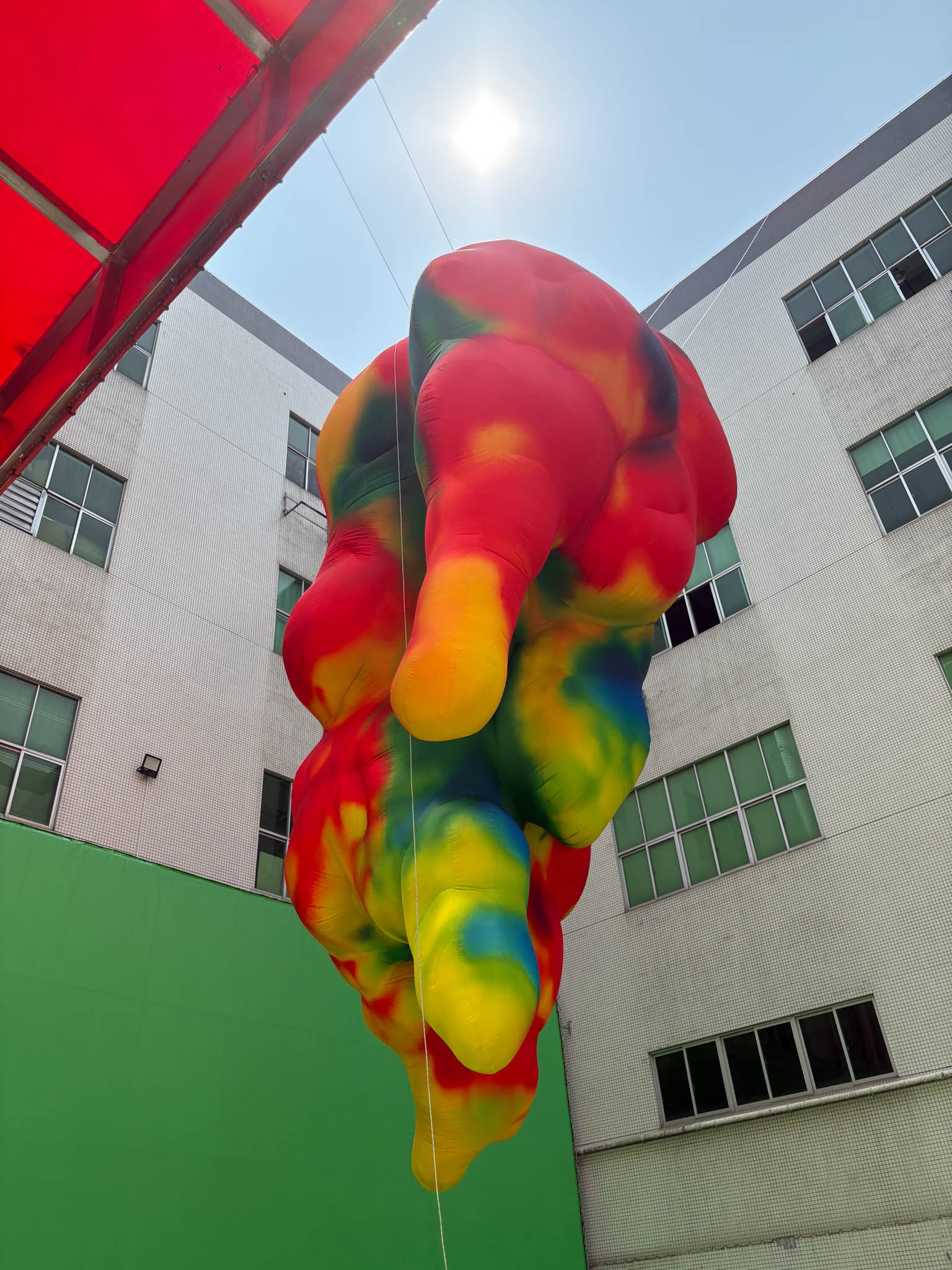 Judy Darragh, Ether test inflation, image courtesy of UAP Urban Art Projects.