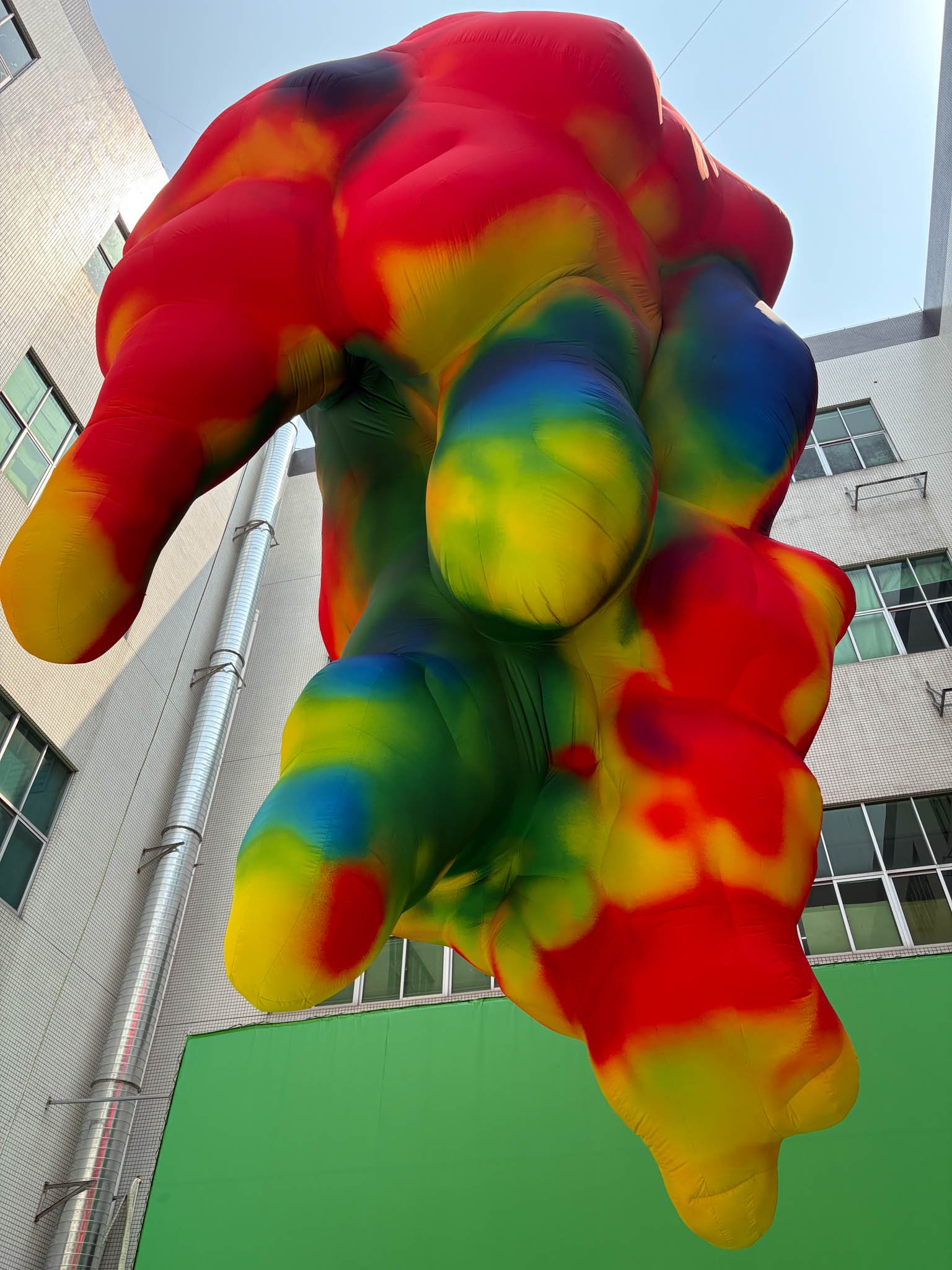 Judy Darragh, Ether test inflation, image courtesy of UAP Urban Art Projects.