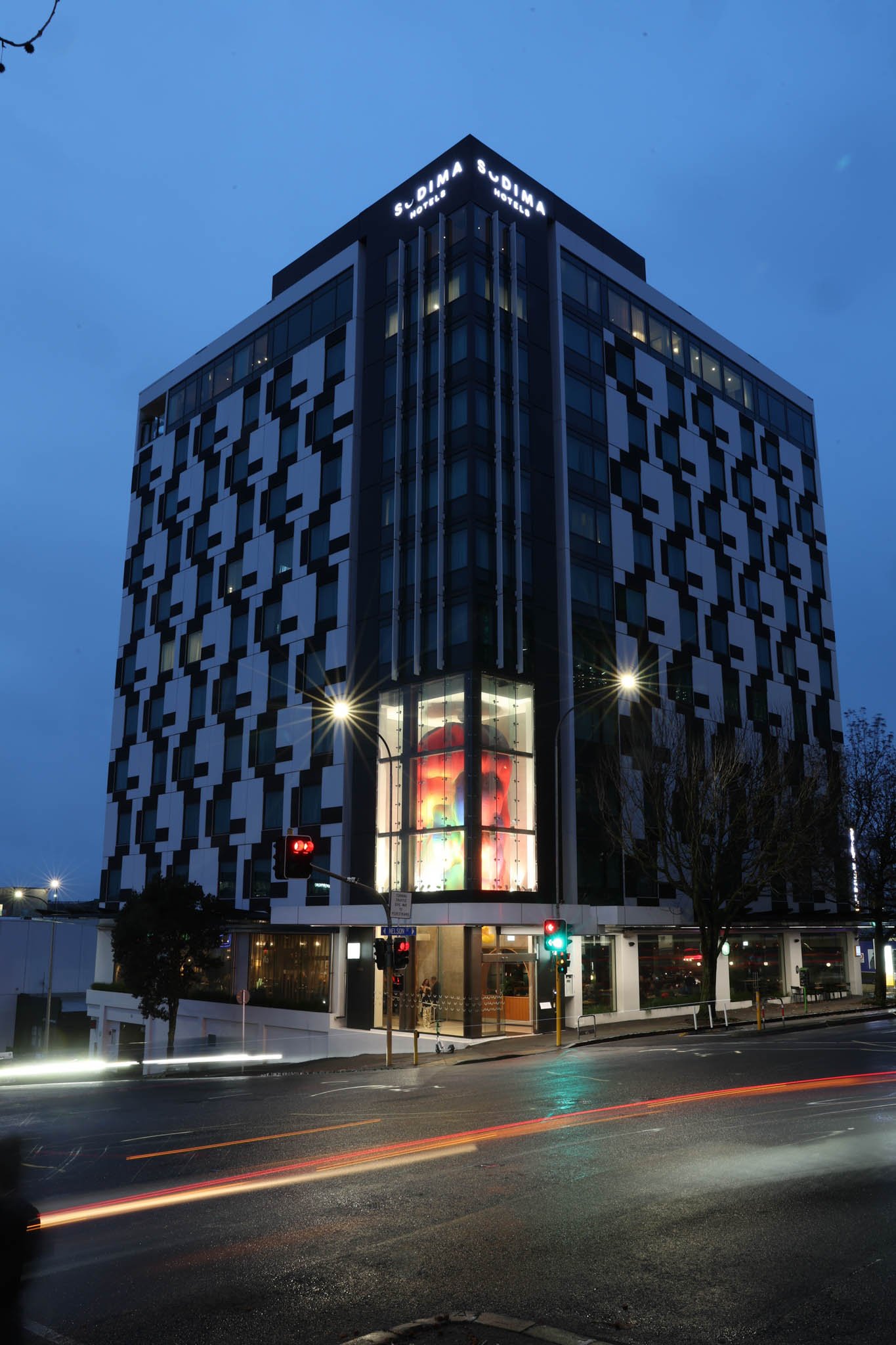 Judy Darragh Ether 2025_Commssioned by Sudima Auckland City Hotel_Night.jpg
