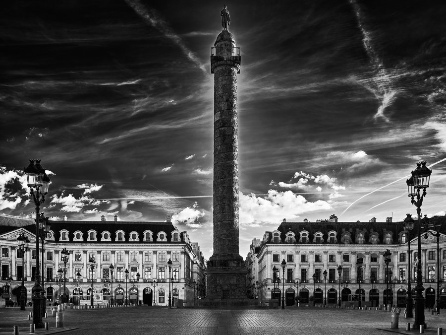 Ian Borthwick, Silent Symmetry , 2020
The empty streets and absence of traffic during Covid was for me a golden opportunity to admire the unspoiled symmetry of some of Paris’ great squares. This is no exception, with a rare shot of Place Vendôme, p
