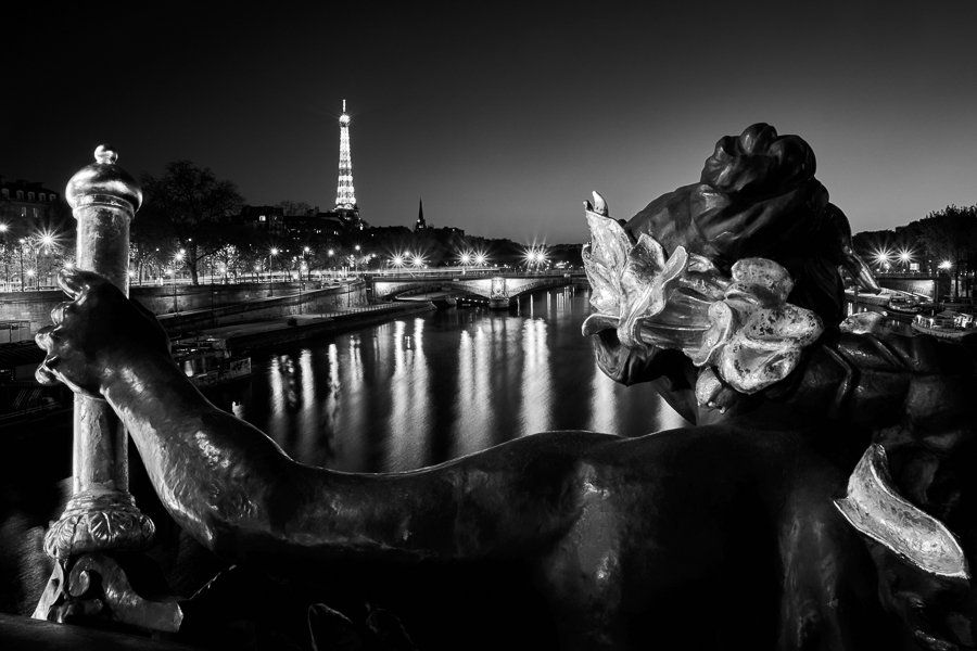 Ian Borthwick, Untroubled Waters 2 , 2020
The mighty Seine, as tranquil as a mill pond, as seen from the city’s most ornate bridge, the Pont Alexandre III. Normally, on a warm Spring evening such as this the quays along the Seine are thronging with
