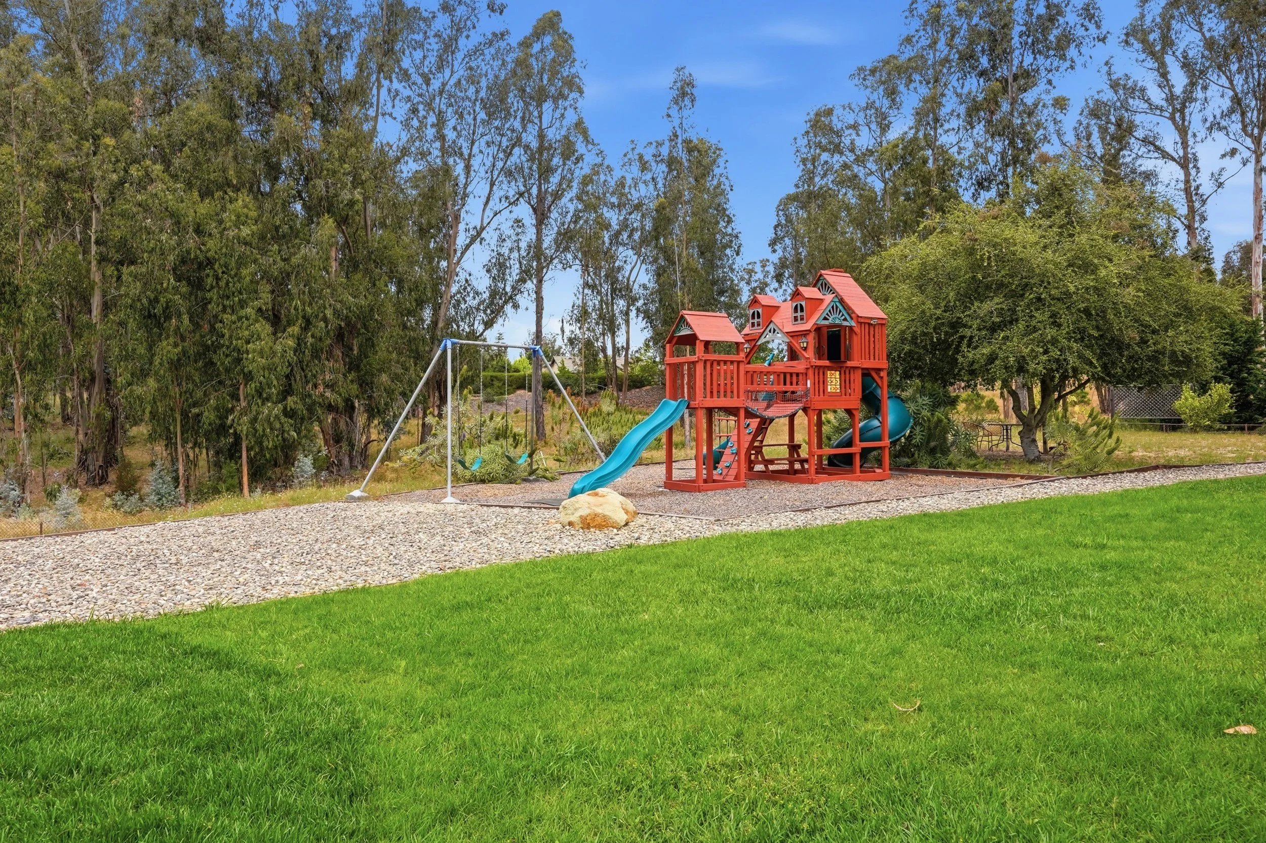 45_1390 coloma ln-39.jpg