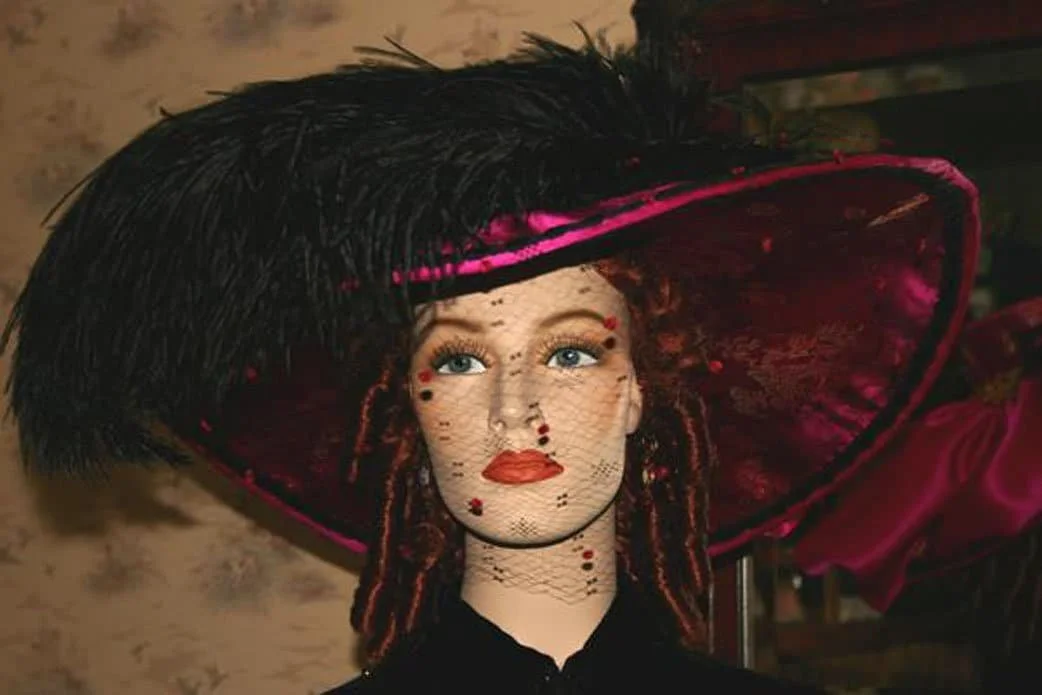 Luxurious Special Order Hat  display picture 1