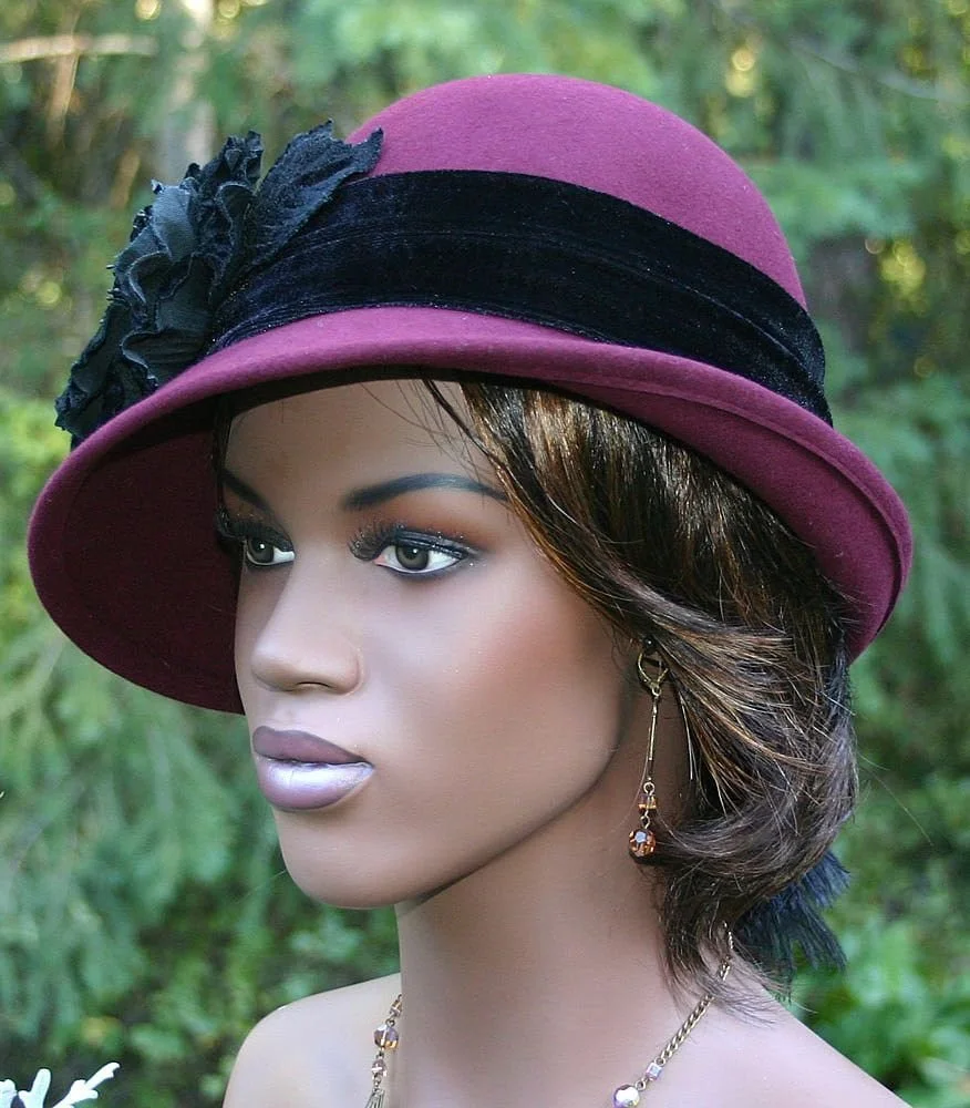 Fabulous Burgundy Flapper Cloche Hat in the Style of the  display picture 1