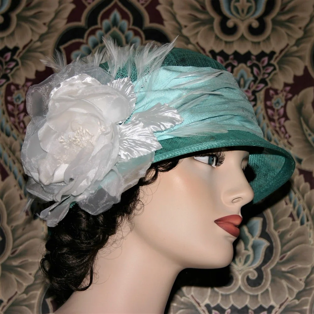 genuine 1920\'s flappers/cloche hat with fringe . Rare find very beautiful! New Handmade Vintage Style Flapper 1920s Cloche Sun Hat  main image 2