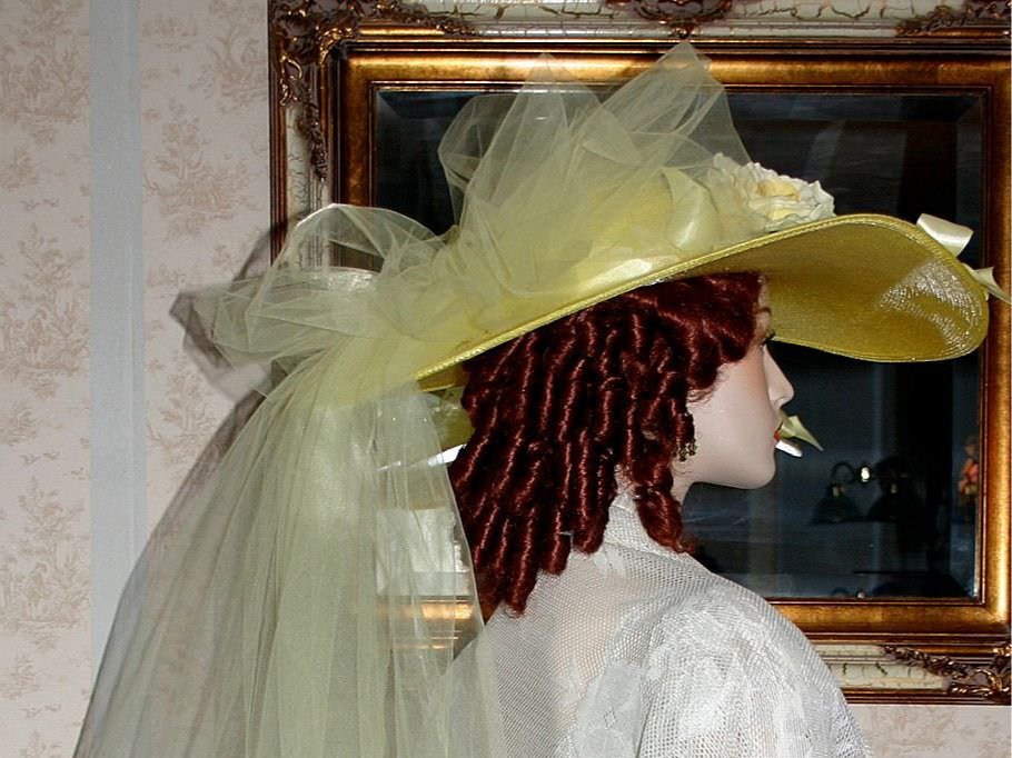 Elegant Yellow Victorian Southern Belle Hat for summer shade  display picture 1