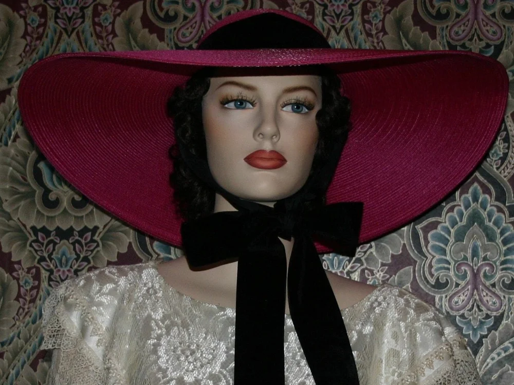 Unique Vintage Scarlet Hat with Ebony Ribbon 70s Red Doeskin Felt Women Hat Small 21 1/2 Inches Vintage  main image 2