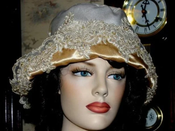 Elegant Golden Black Flapper Hat Cloche 1920 style Personalized Antique style He 1920 main image 3
