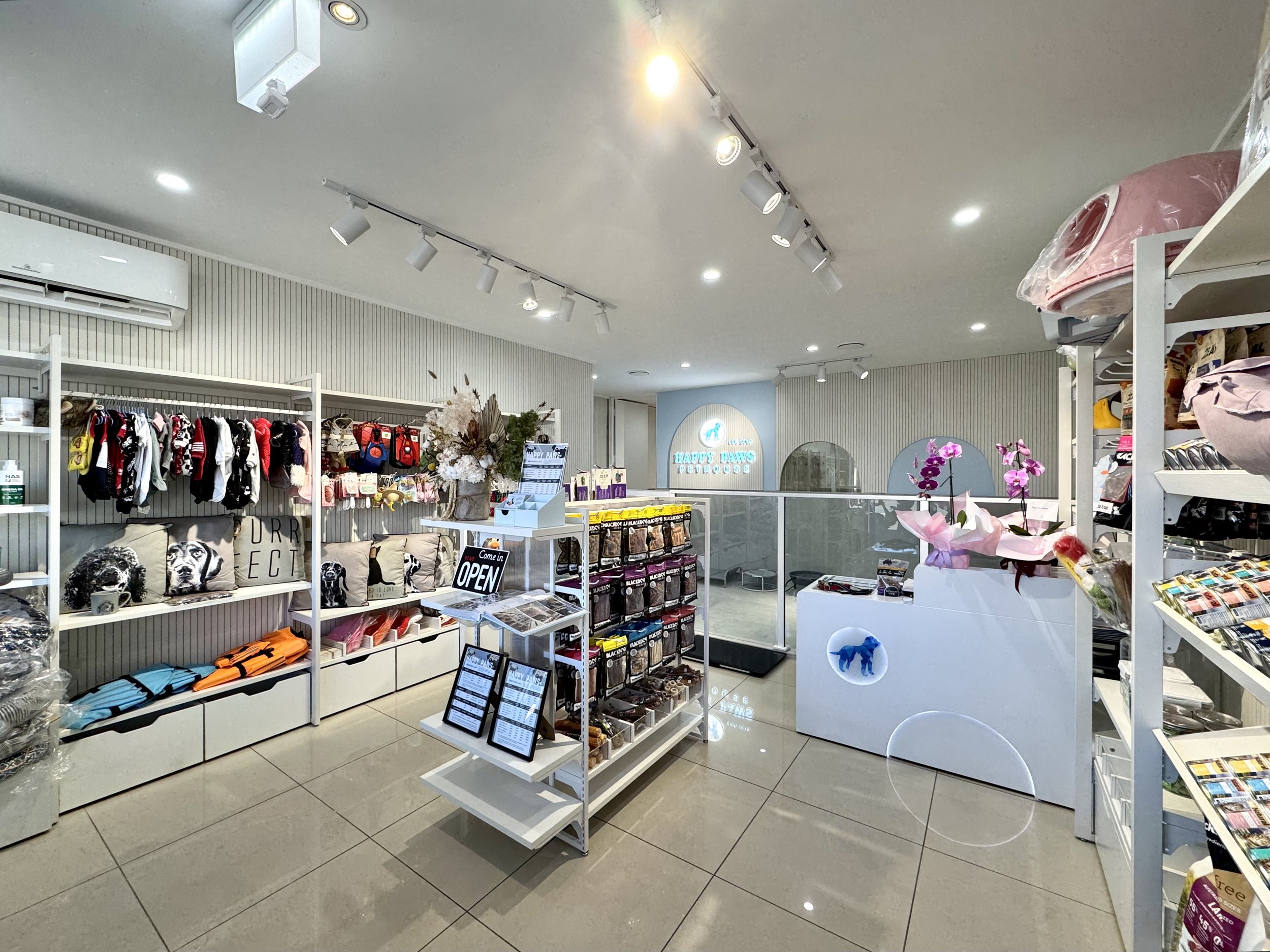 Breakfast Point_Reception & Retail