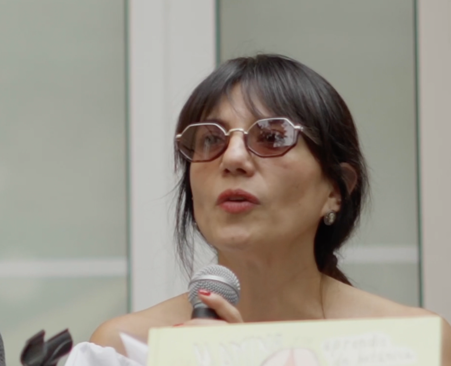Mamina y su aprendiz de botánica- Gina Jaramillo