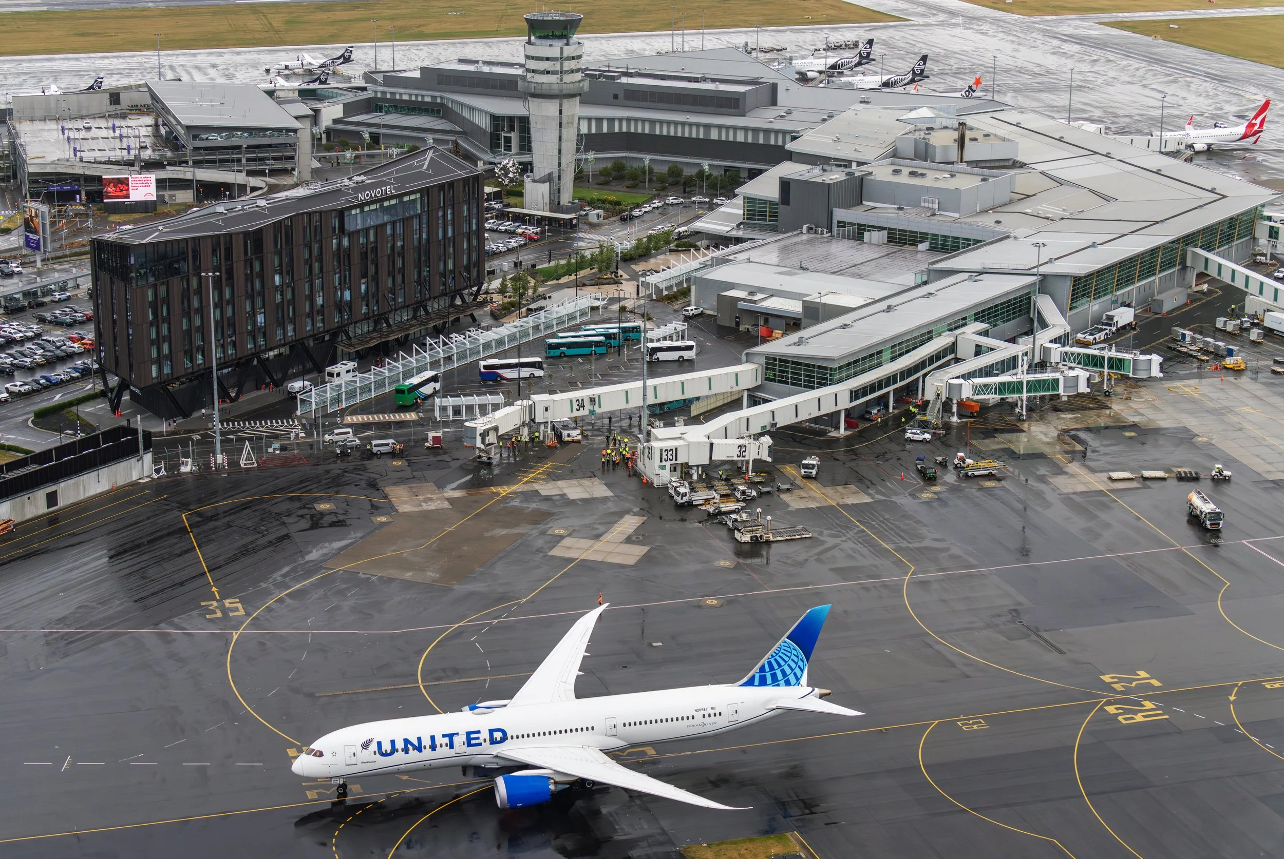 United Airlines Christchurch-San Francisco inaugural arrival
