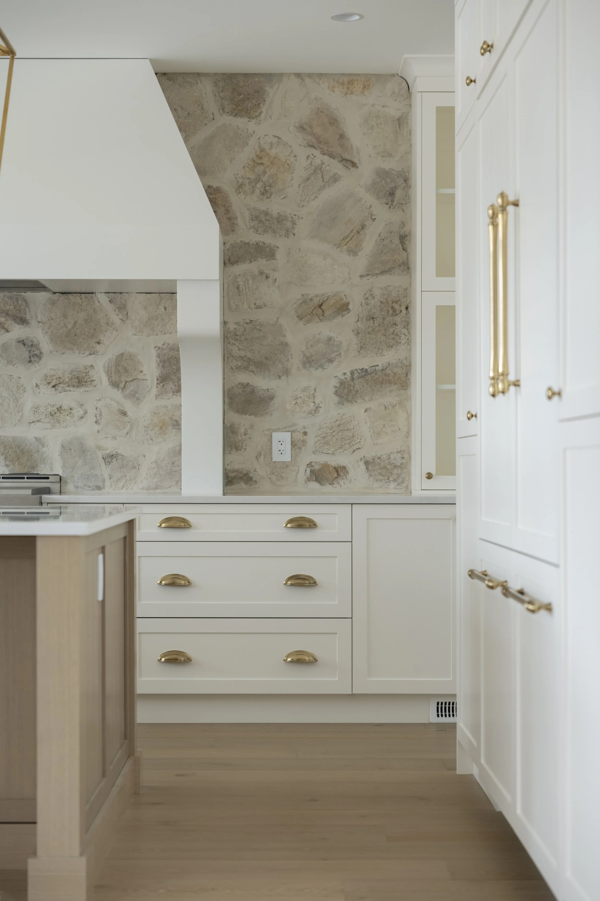 989 Montigny Road-10.jpg