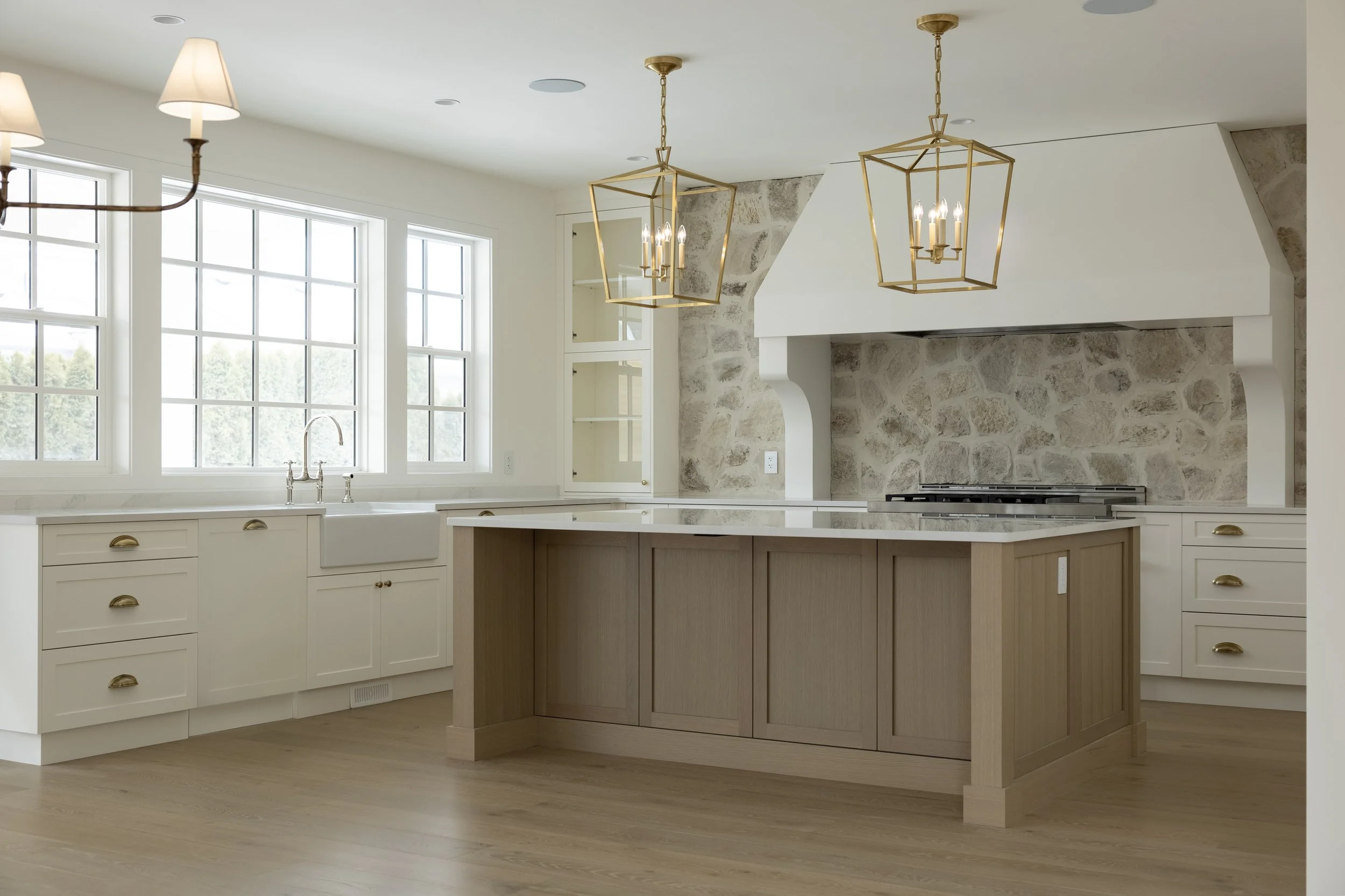 989 Montigny Road-7.jpg