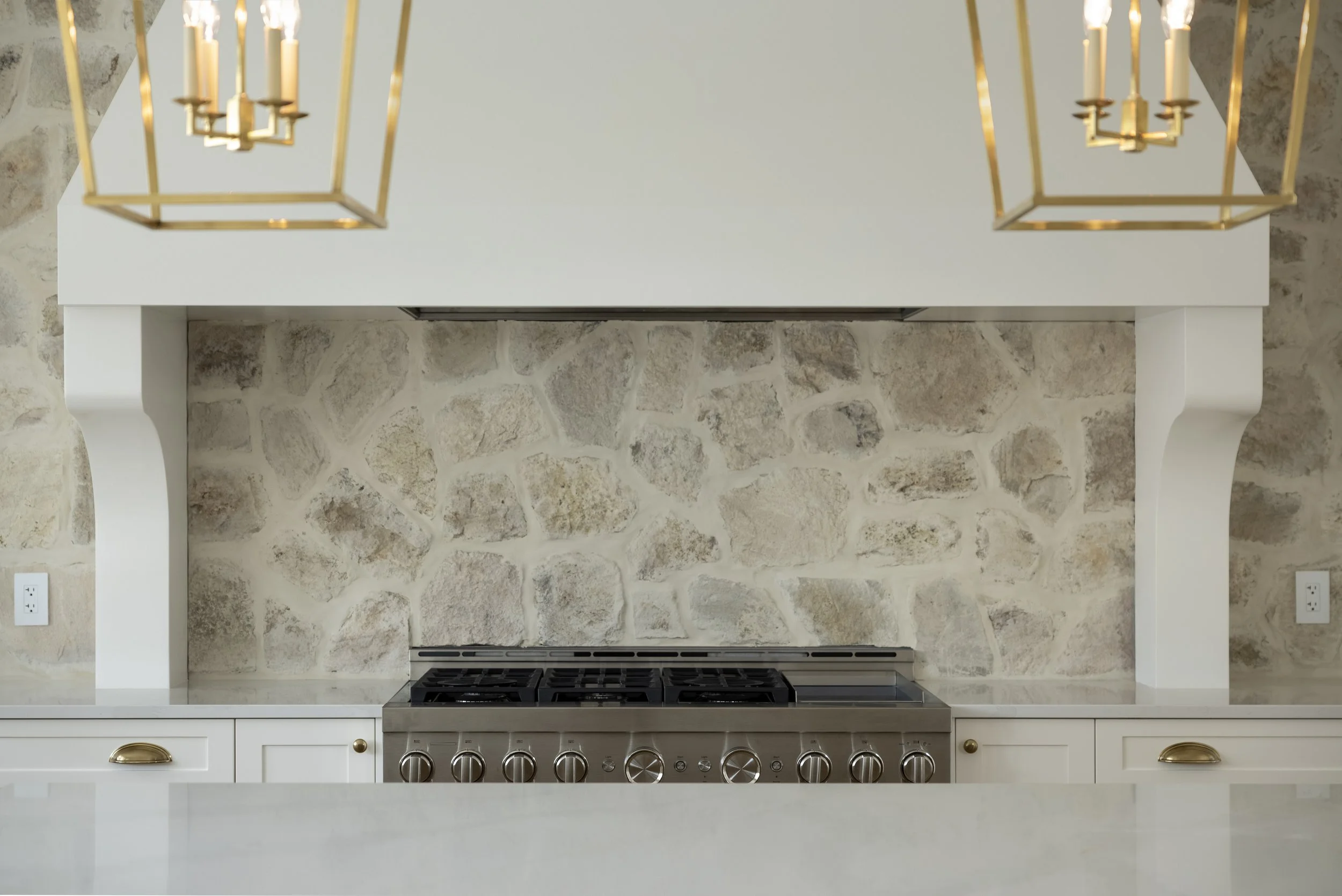 989 Montigny Road-4.jpg