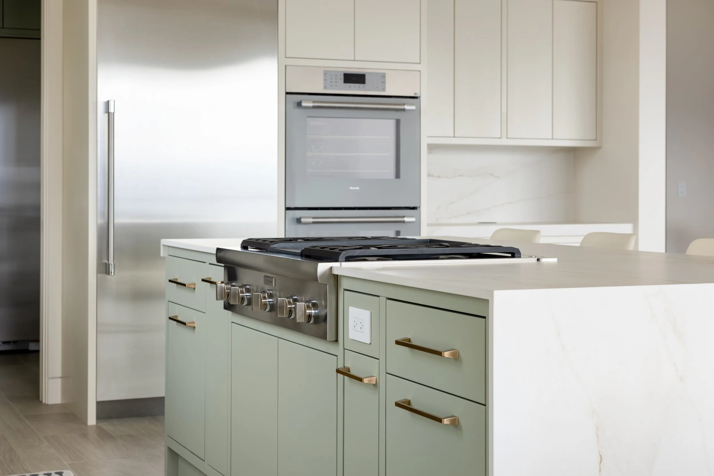 9842 Beacon Hill Dr-6.jpg