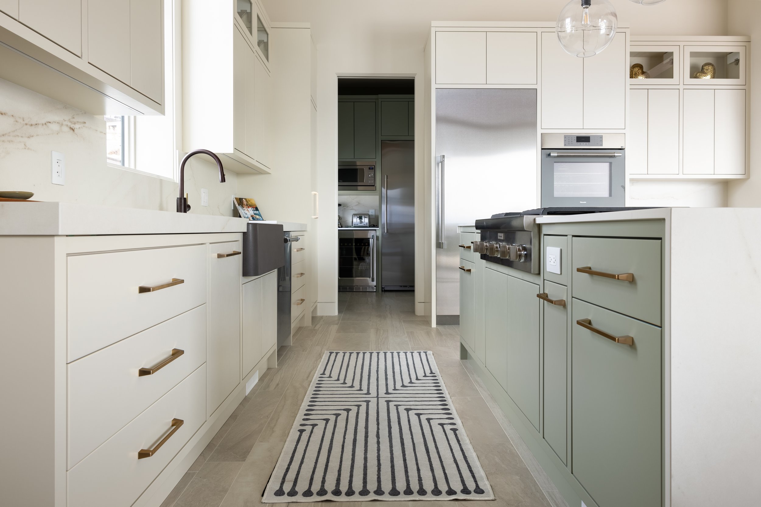 9842 Beacon Hill Dr-9.jpg