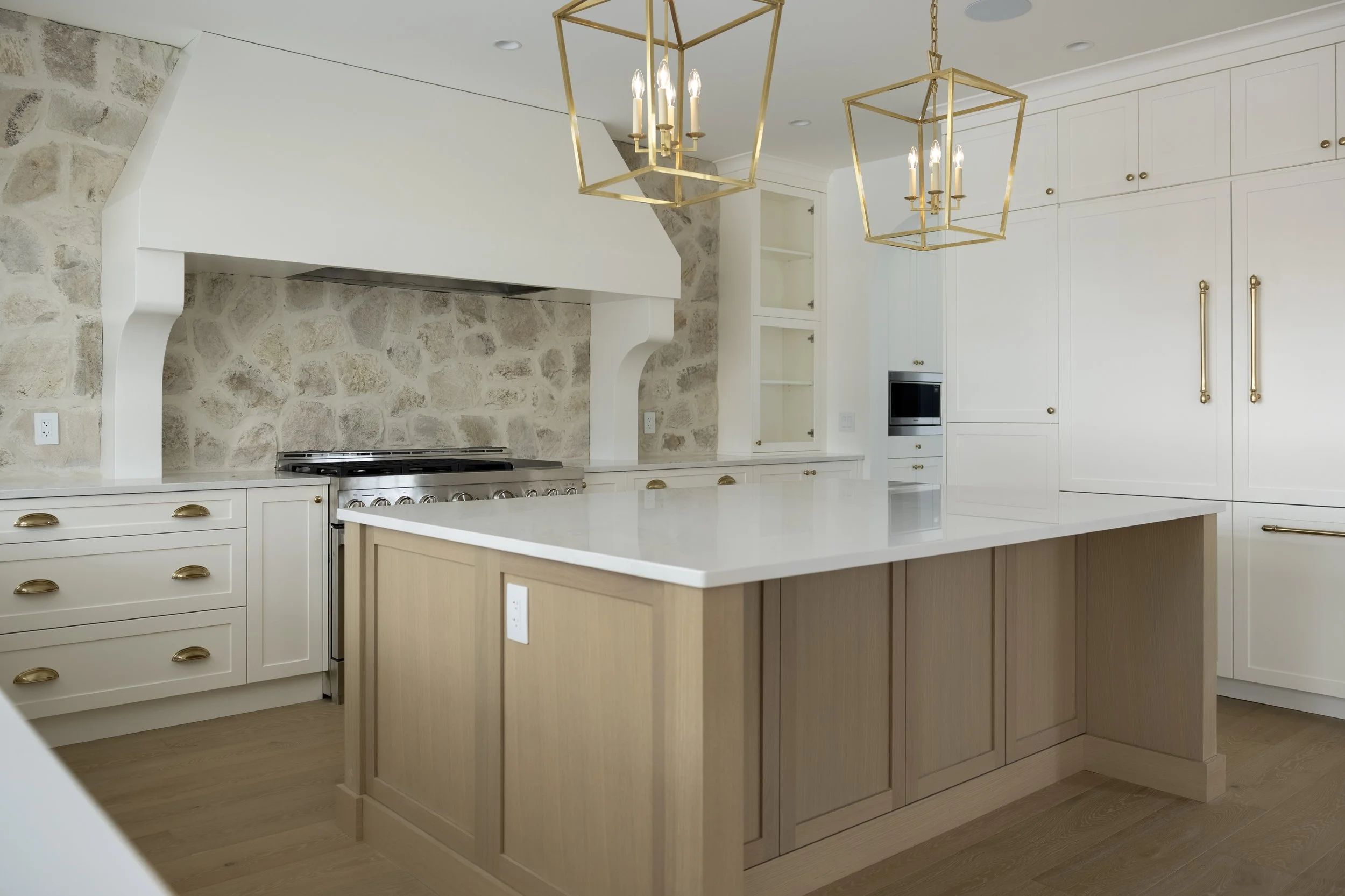 989 Montigny Road-12.jpg