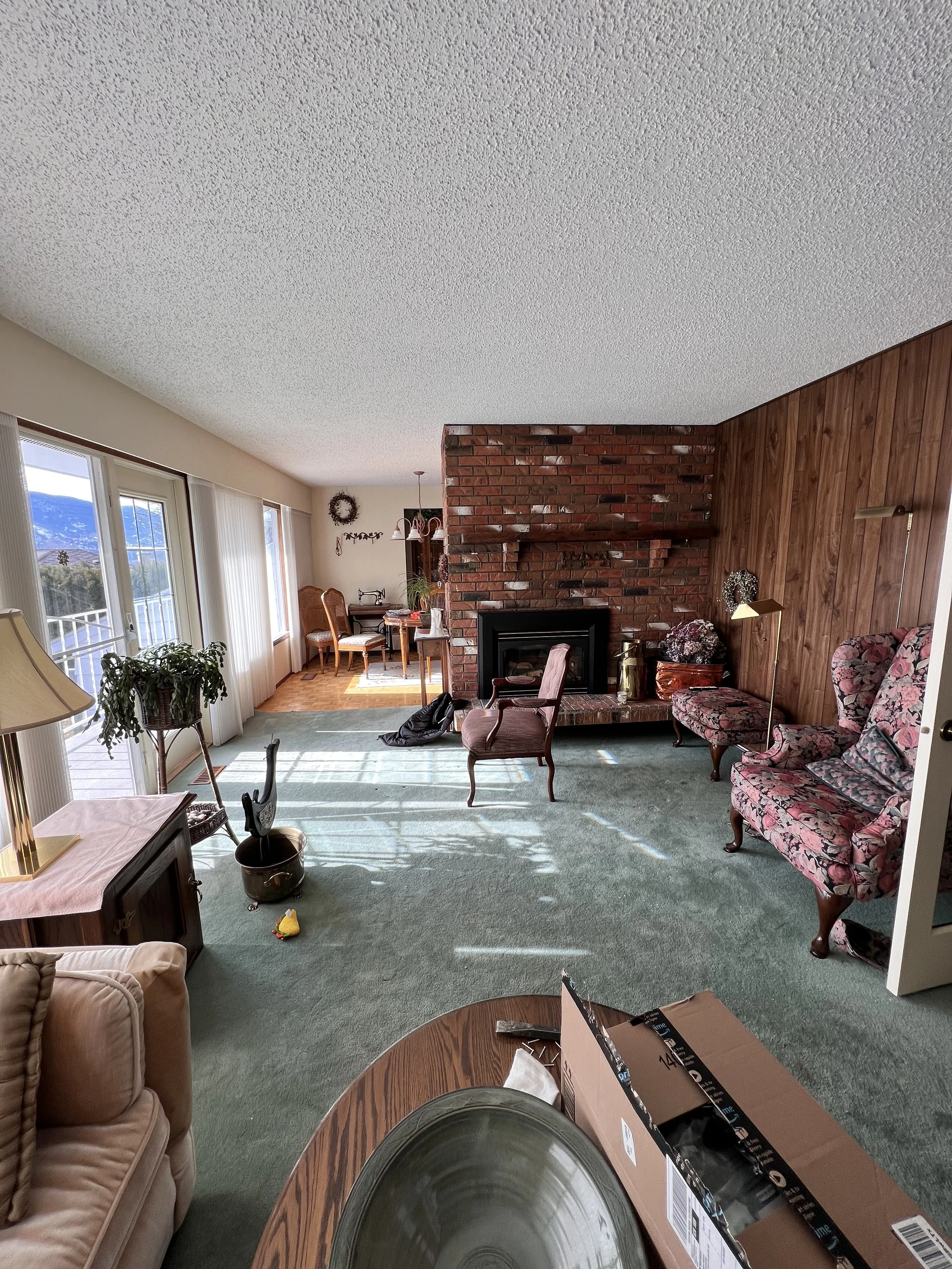 Golden Oak Reno  Before 3.jpeg