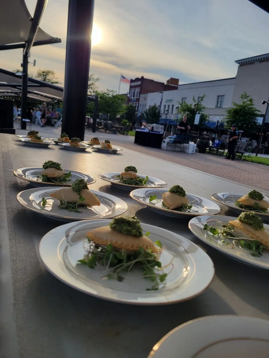 Downtown Hickory 
Hickory Farmers Market