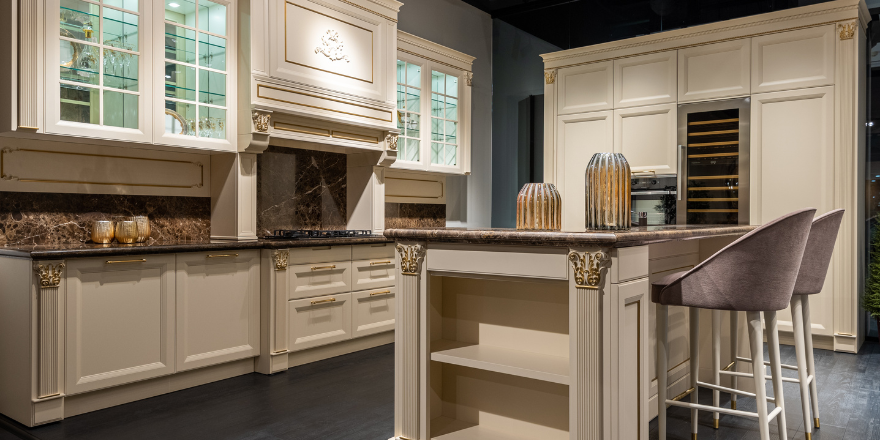 Urban Grandeur: Classic Meets Contemporary in Chicago’s Gold Coast