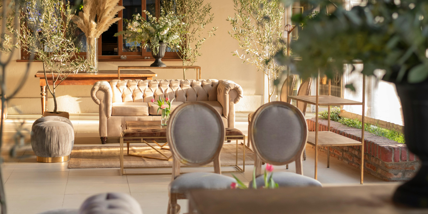 Tradition and Modernity in Rio Vista: High-End Interior Design