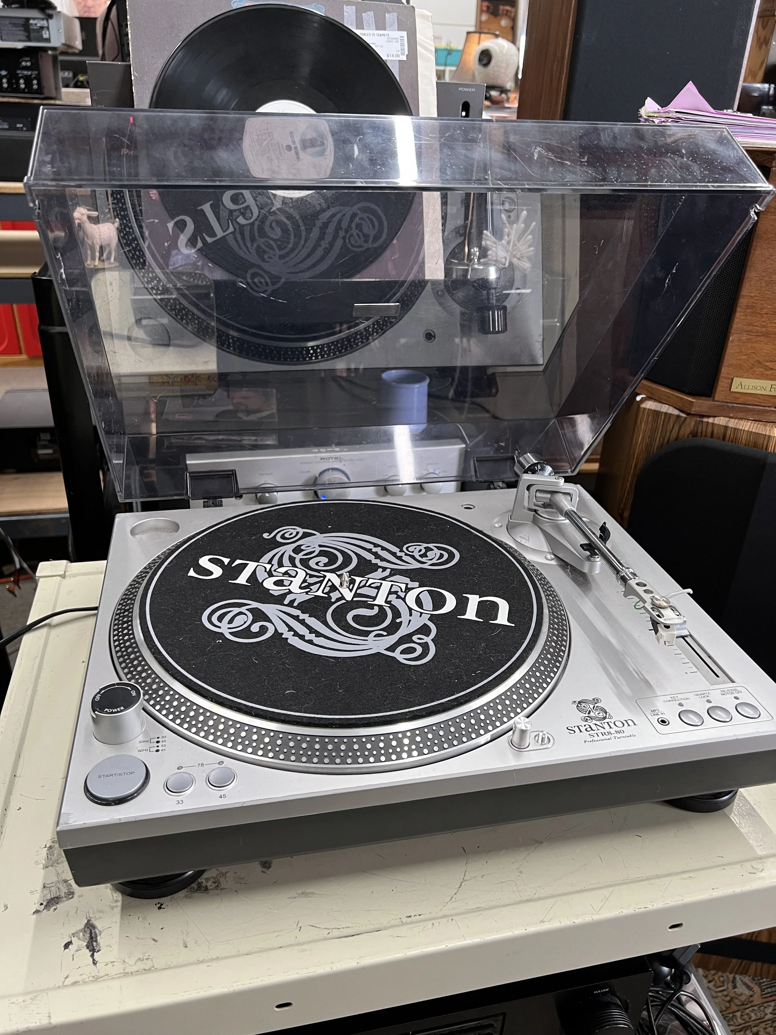 Stanton STR8-80 Direct Drive Turntable
