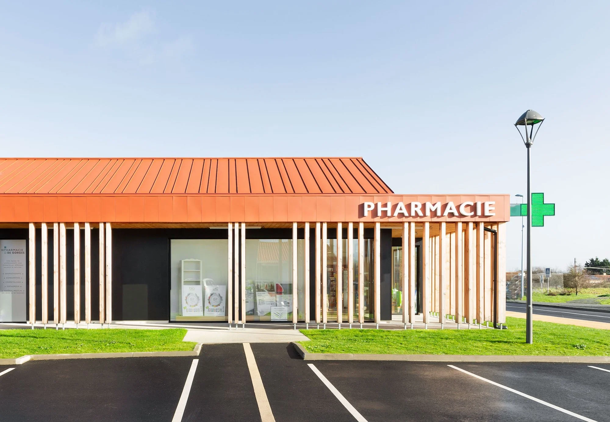 Pharmacie-de-Gorges-4.jpg