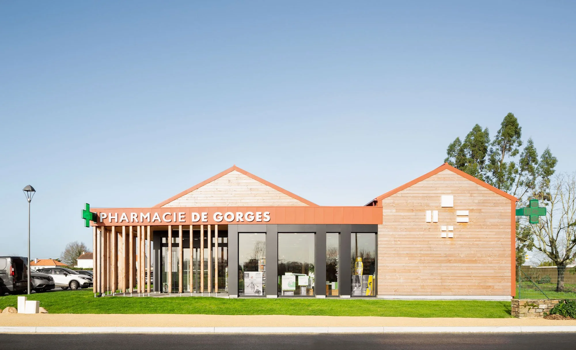 Pharmacie-de-Gorges-3.jpg