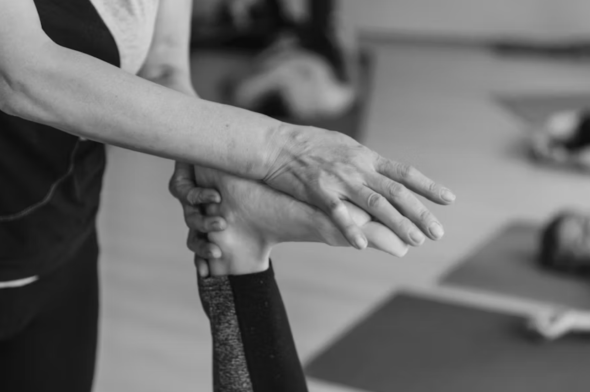 Moyfascial Release and Therapeutics uses a lot of hands-on traction, manual acupressure/ acupoint trigger release technique. To stretch and mobilise a tight and achy body.Held in-person at COMO Shambhala Bali with resident pilates specialist Mins Teo