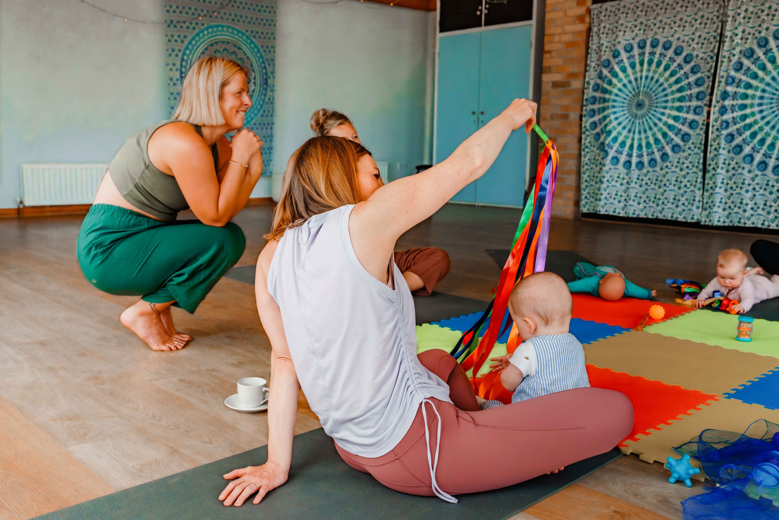 72dpi_DSC05841_JasmineYoga_EmmaSolomonPhotography.jpg