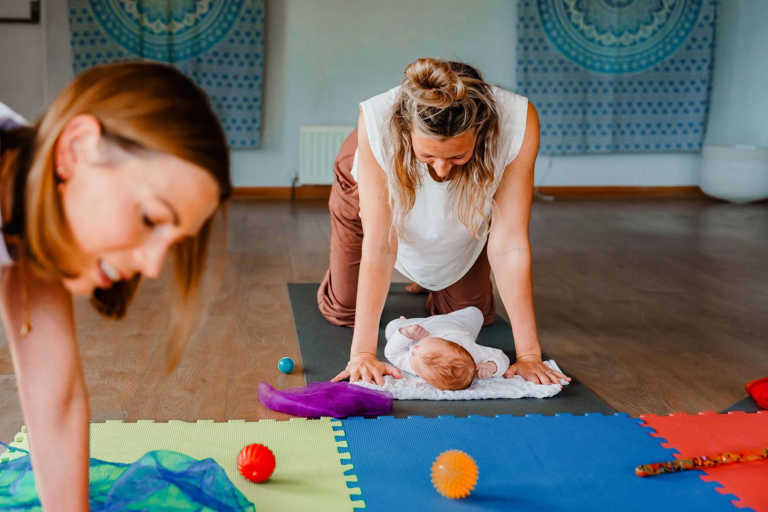 72dpi_DSC05731_JasmineYoga_EmmaSolomonPhotography.jpg