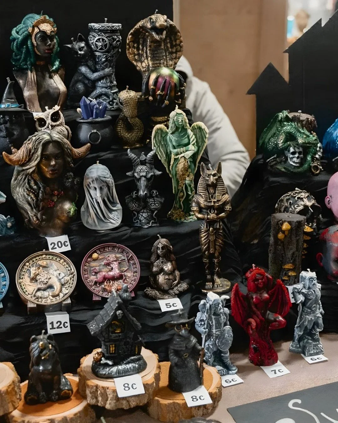 🔔Ko sastapsiet Baltijā lielākajā 3 dienu Ziemassvētku tirdziņā (www.balticexpo.lv)?
Iepazīstinām ar mūsu gadatirgus dalībniekiem:⁣⁣

@pink_bird_design stāsta vairāk par sevi:
&quot;&quot;Pink Bird Design&quot; darbnīcā es strādāju klusumā &mdash; ie