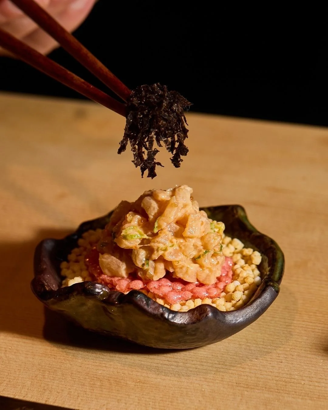 The many ingredients of JUNO

Truffle for depth and aroma.
Borage flower for a cool note of cucumber.
Wasabi leaf for its clean, sharp heat.
Black Hawaiian lava salt for minerality and contrast.

Find them at the counter this season