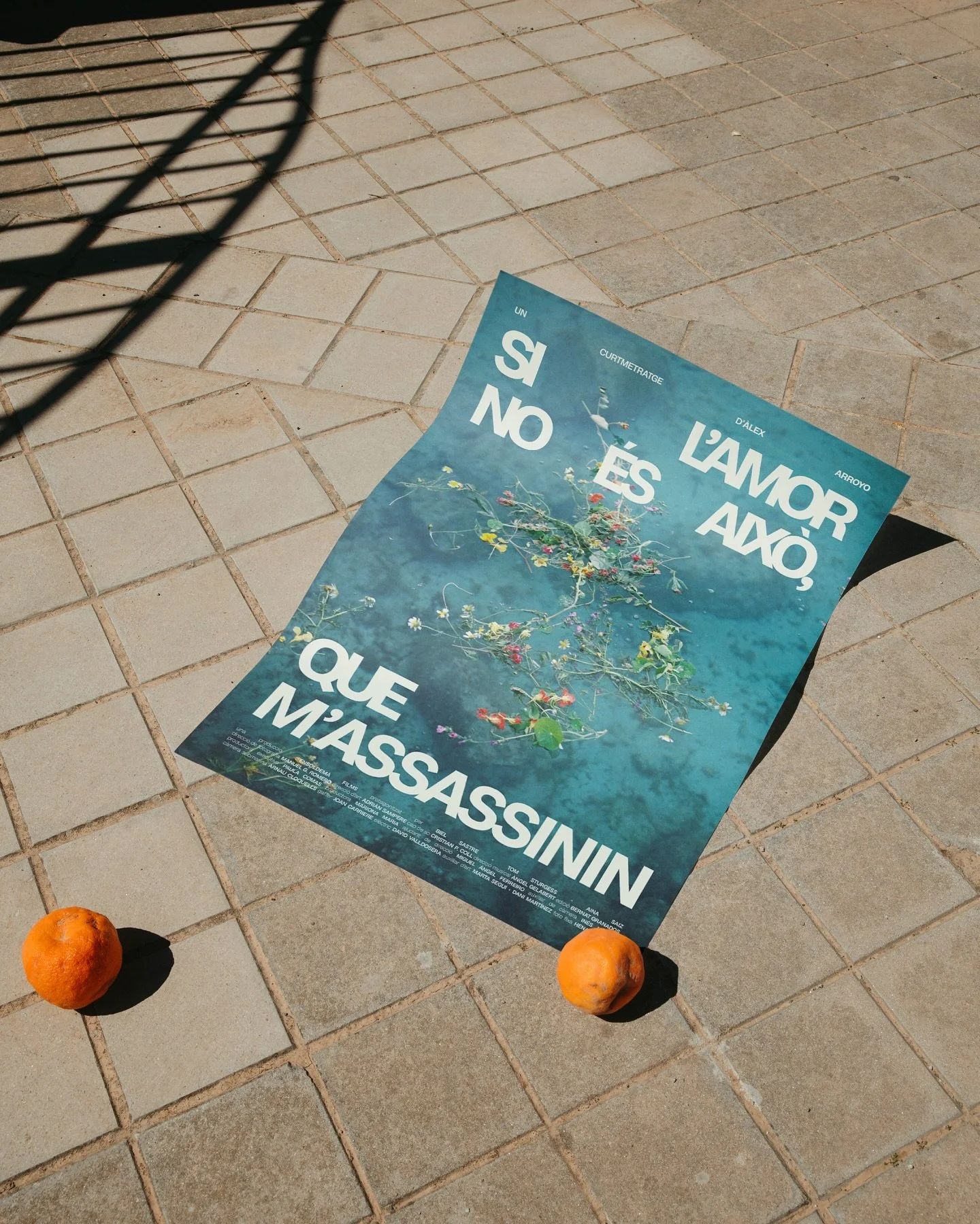 &ldquo;Si l&rsquo;amor no &eacute;s aix&ograve;, que m&rsquo;assassinin&rdquo; &eacute;s un curtmetratge preci&oacute;s de @ensoldema / @aaleexarroyo que s&rsquo;estrena els pr&ograve;xims 30 i 31 de juliol a @atlantidamallorcafilmfest 📽️

Disseny d
