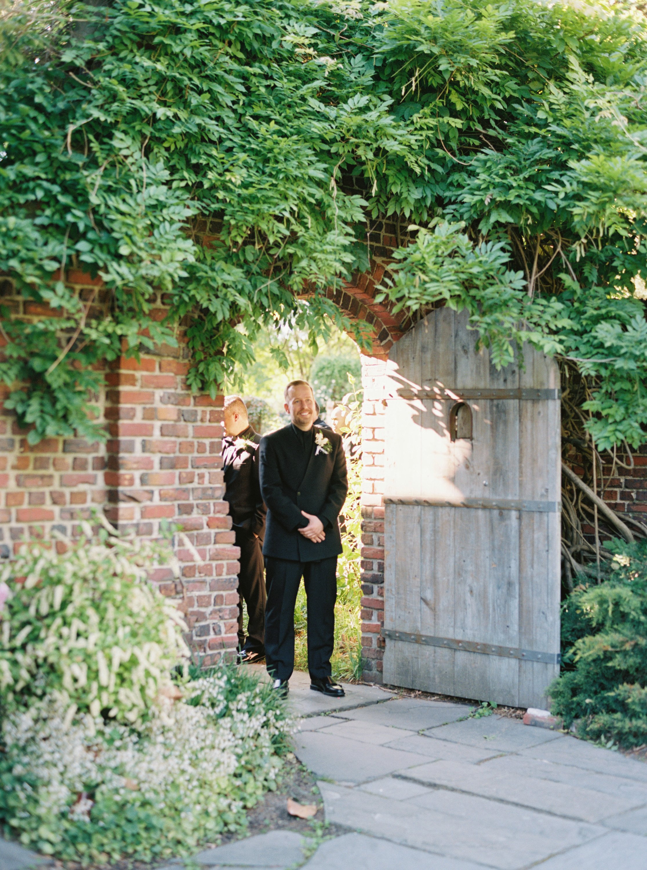 ©RachelGomez-EmGarrett-Ceremony-1012.jpg