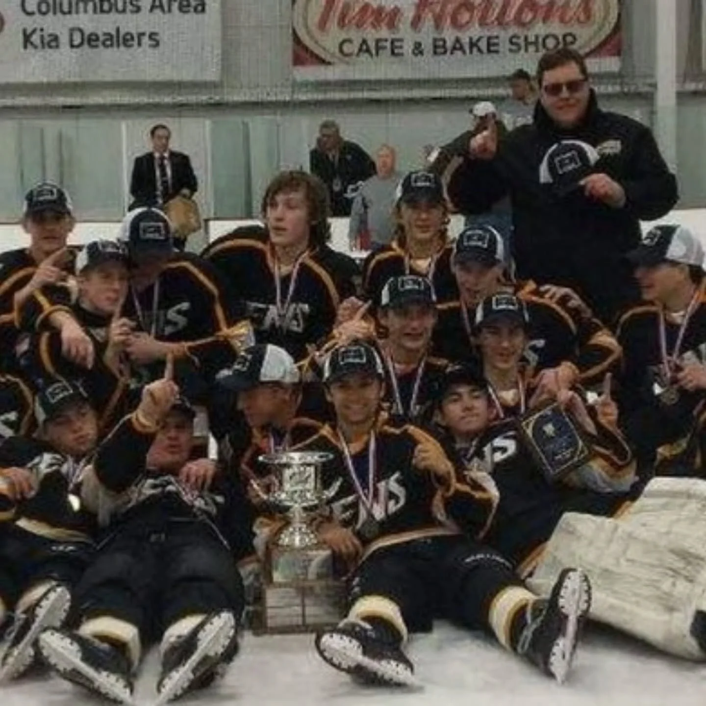 Arena and Hockey families&mdash;one of our own needs us all now! Coach Chad Bortle has been instrumental in the history of NIHA&rsquo;s development and part of many of our arena and hockey lives for a very long time. Chad and his family have recently