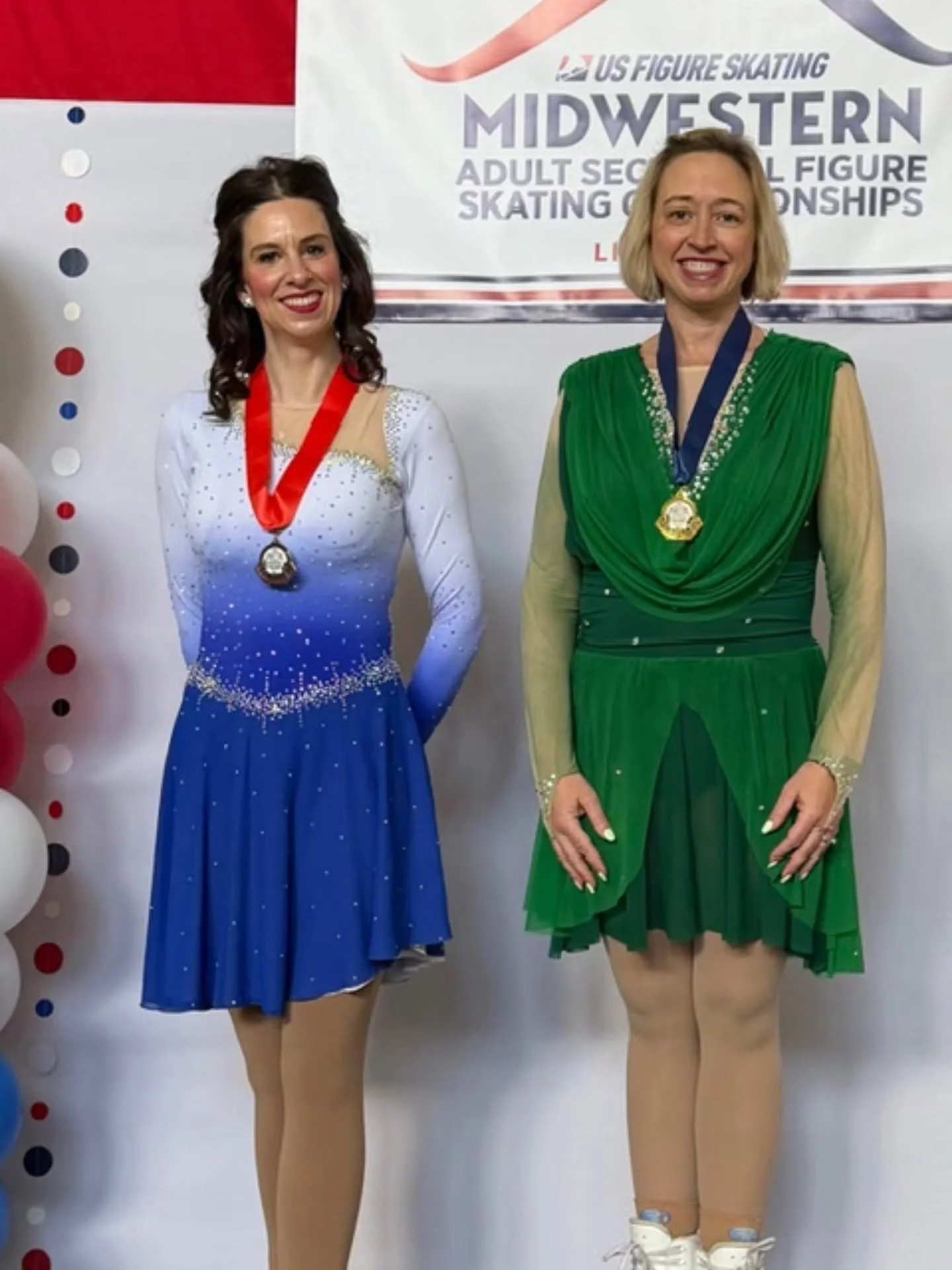 A weekend for winning! Elizabeth won gold in her bronze solo free dance in Livonia, MI at USFS Miswestern Adult Sectionals. Good luck with your next events!