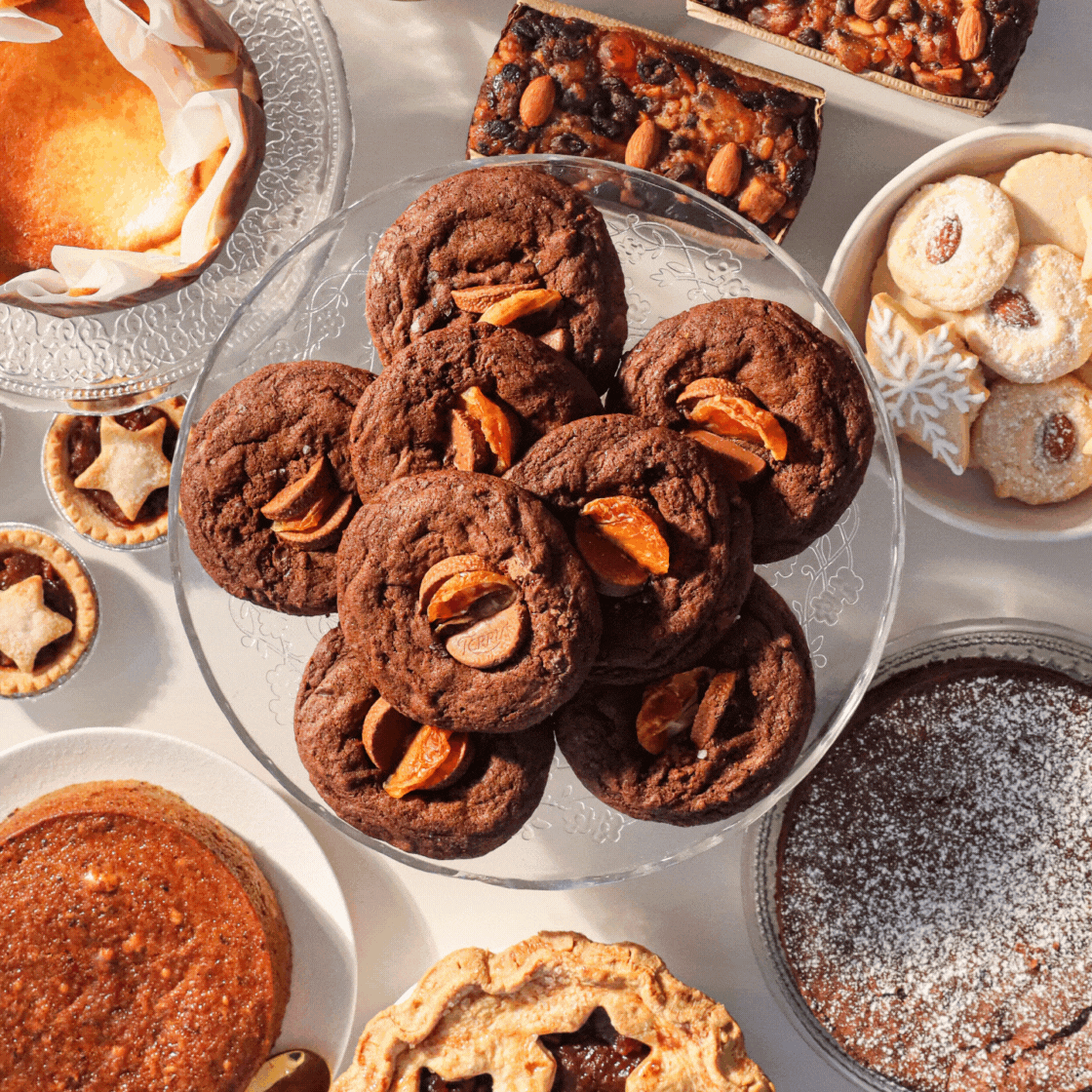 The Perfect Holiday Sweet Table – No Baking Required 🎄 🥮