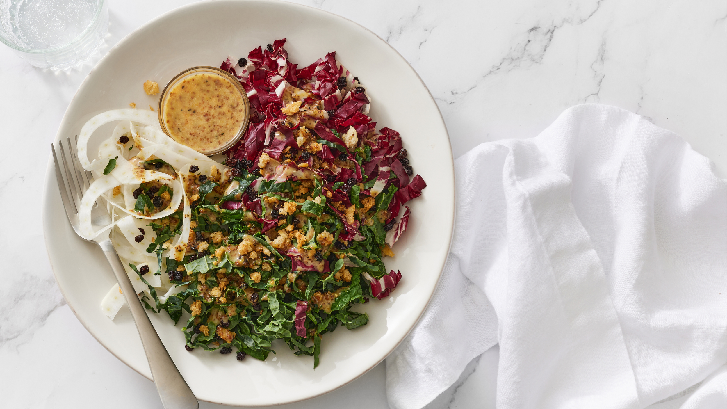 Kale &amp; Radicchio Salad with Breadcrumb Croutons 