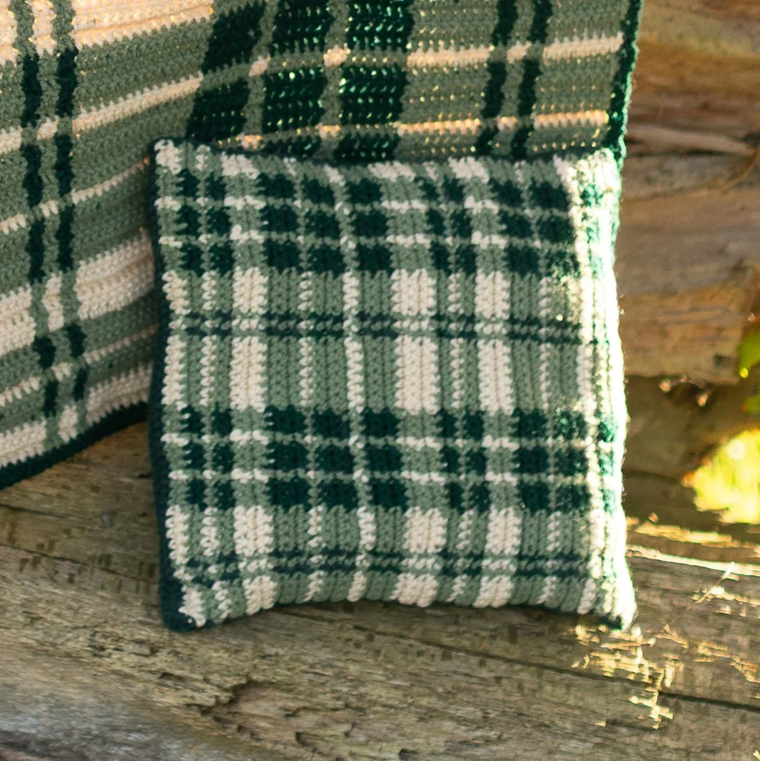 Toasty Tartan Throw.JPG