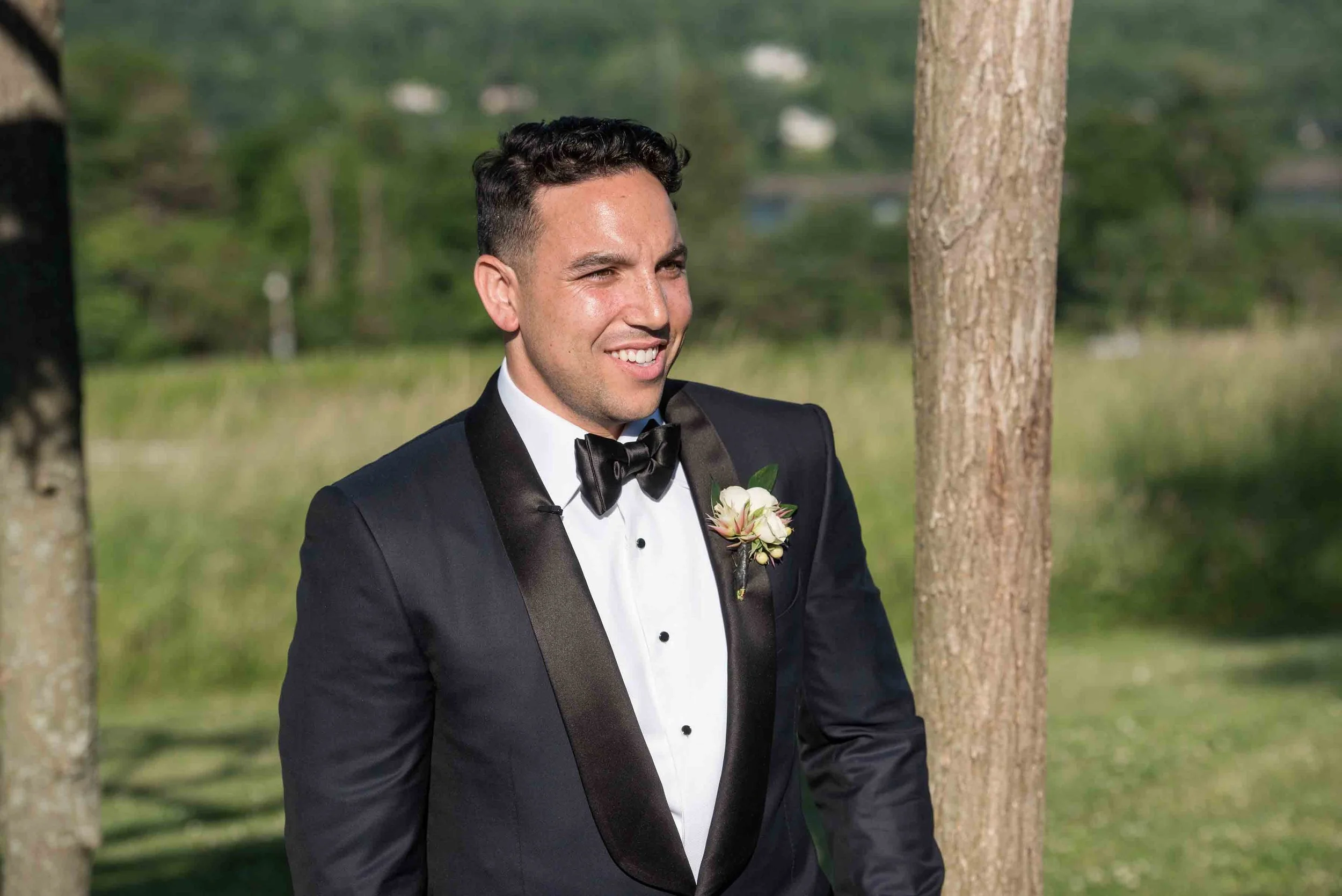 Red-Maple-Vineyard-Wedding-Bow-and-Rose34.jpg
