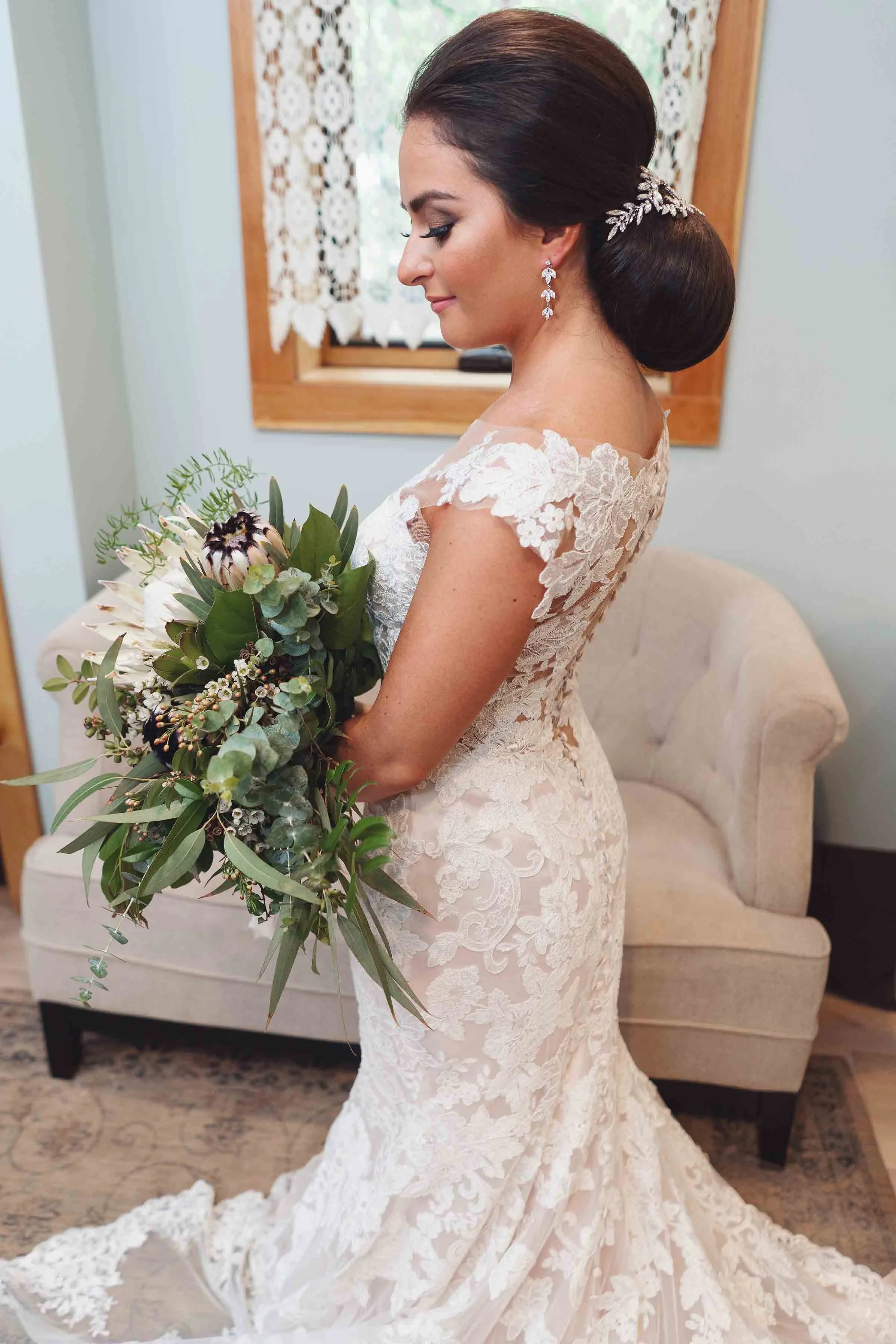 Red-Maple-Vineyard-Wedding-Bow-and-Rose92.jpg
